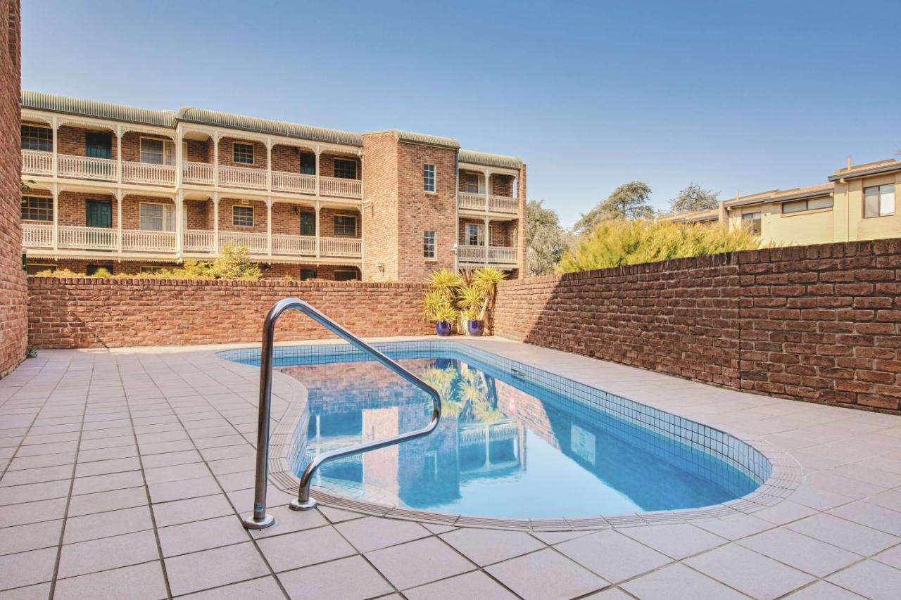 Adina Serviced Apartments Canberra Kingston Exterior foto
